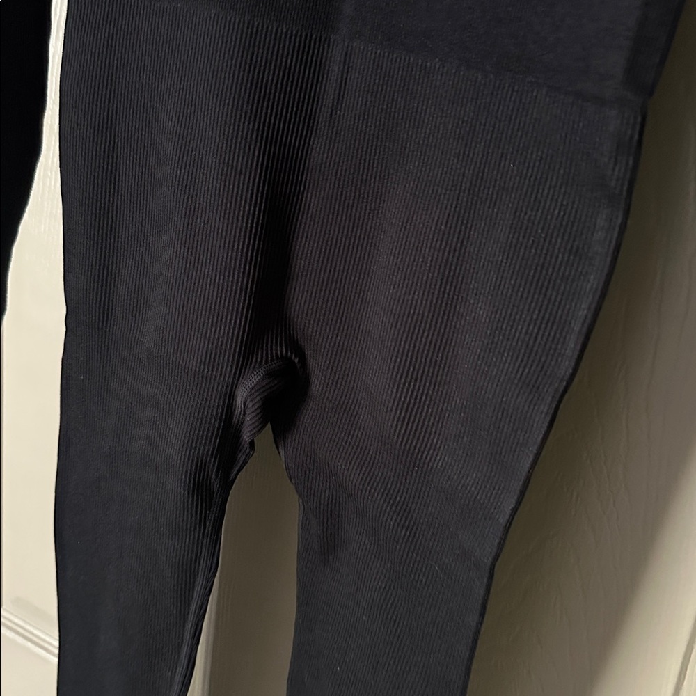 Popilush | Ribbed Long Sleeve Tummy Control Jumpsuit - Picture 8 of 9